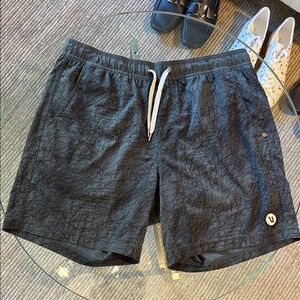 Vuori “Charcoal Scribble” Patterned Shorts- Size L